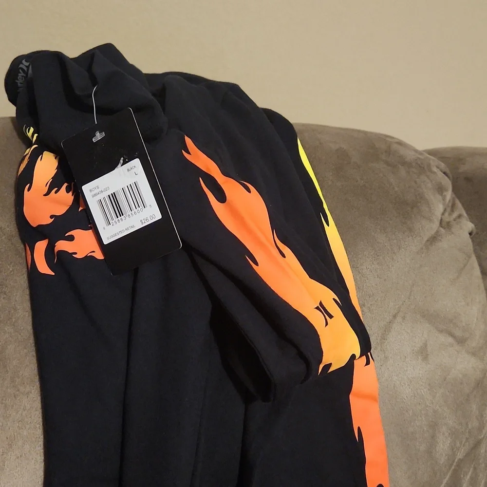 Hurley tee - Picture 3 of 3